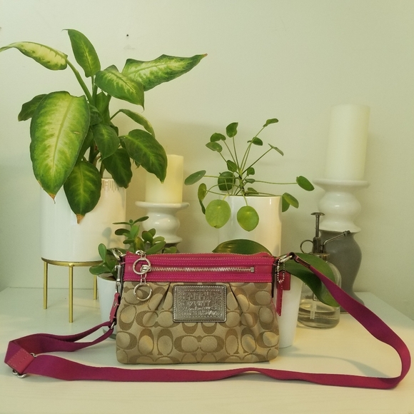 Coach Handbags - Coach Crossbody bag